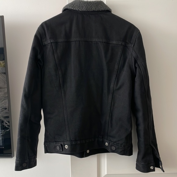 Levi’s men’s black jean jacket - size small - Picture 2 of 2